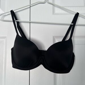 PINK Victoria's Secret Wear Everywhere Black Bra